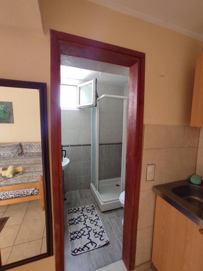 Apartments Baja Улцинь Екстер'єр фото