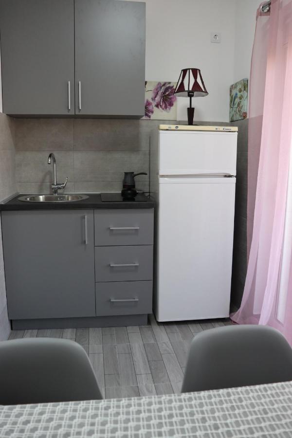 Apartments Baja Улцинь Екстер'єр фото